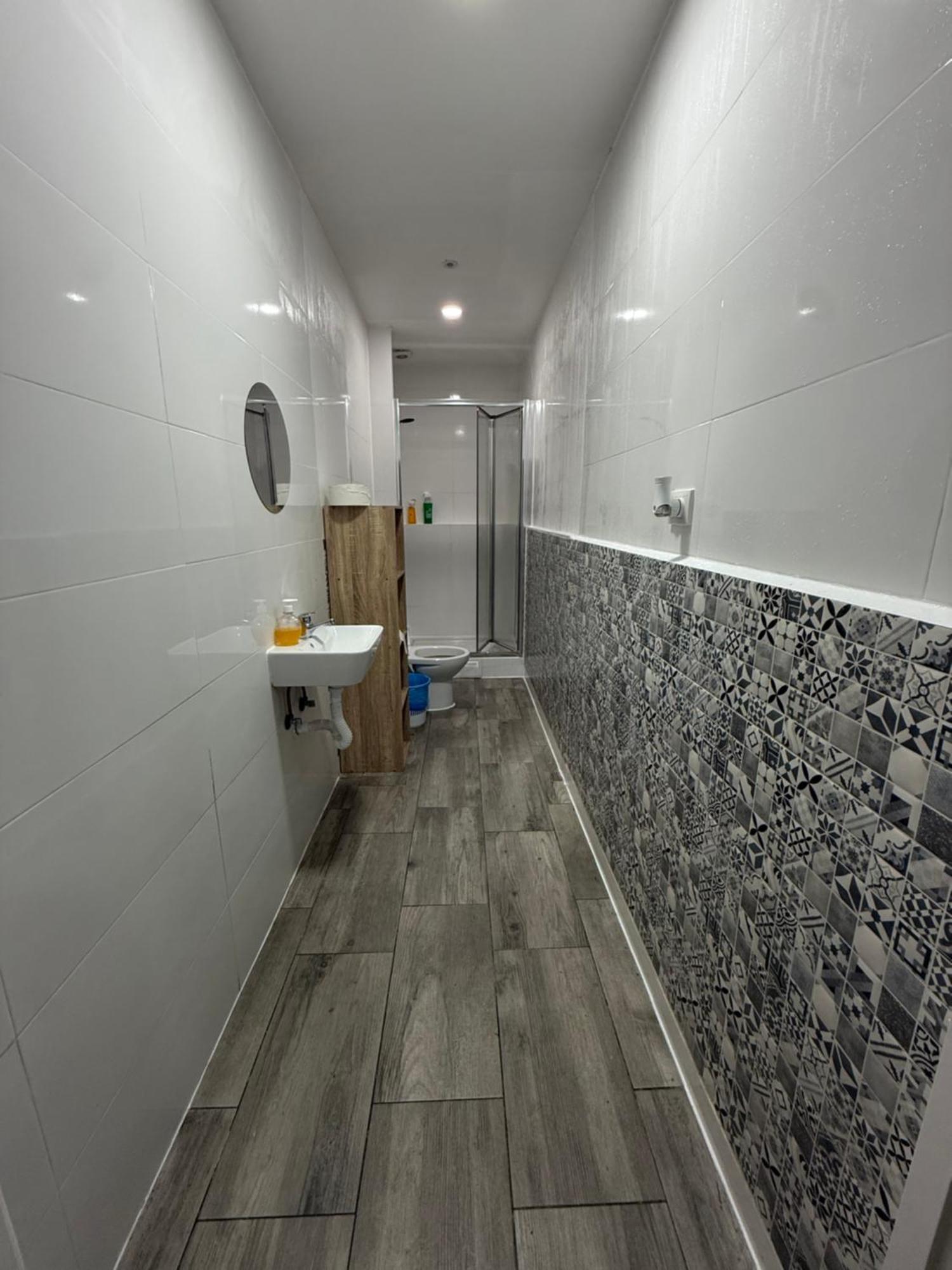 Rio Hostel Madrid Exterior photo